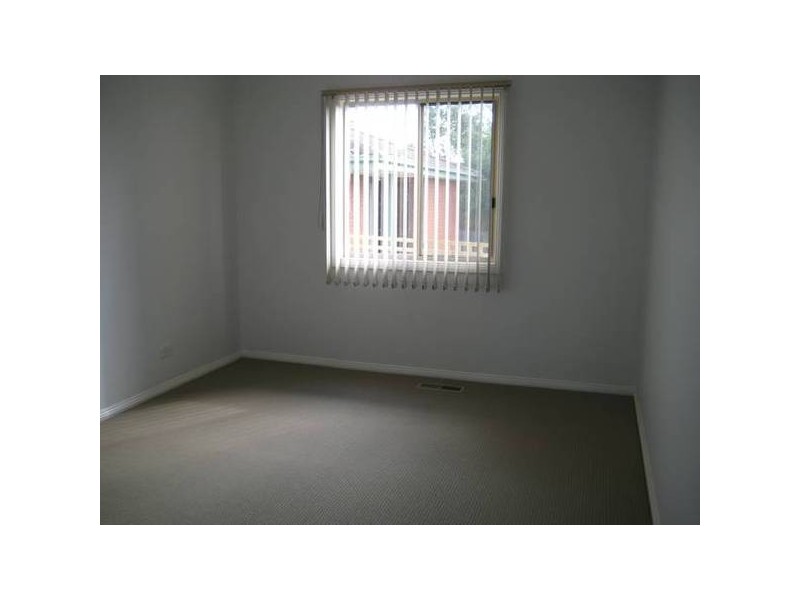 2/1 Henshall Street, Warragul VIC 3820