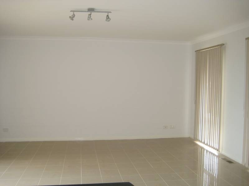 2/19 Jamieson Street, Warragul VIC 3820