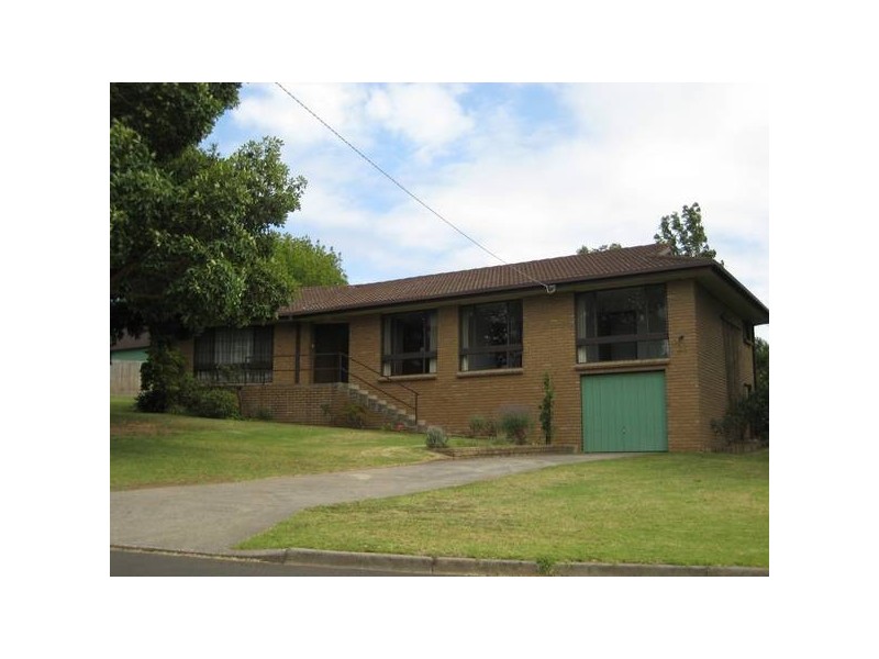 28 Wood Street, Drouin VIC 3818