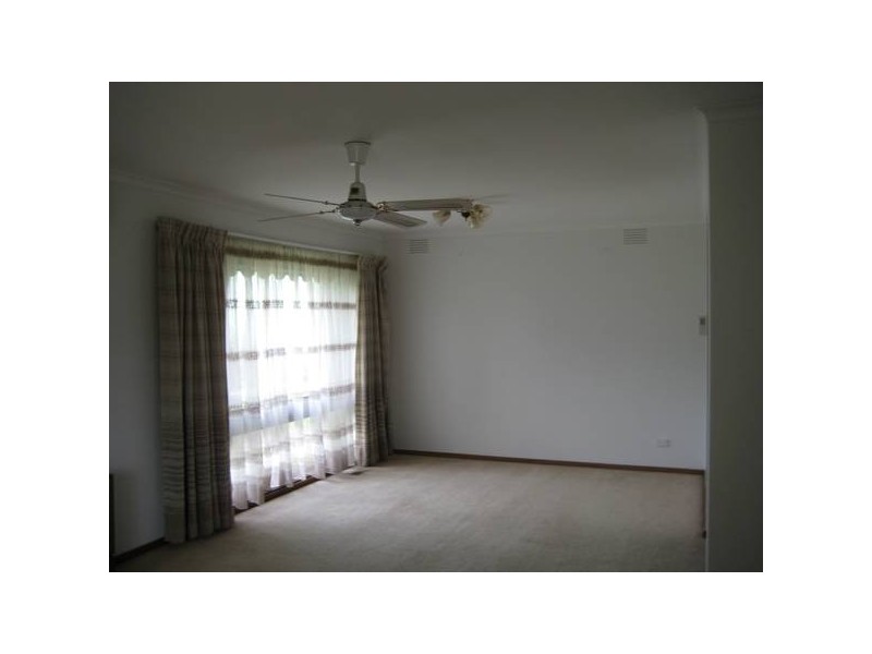 28 Wood Street, Drouin VIC 3818