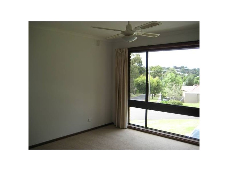 28 Wood Street, Drouin VIC 3818