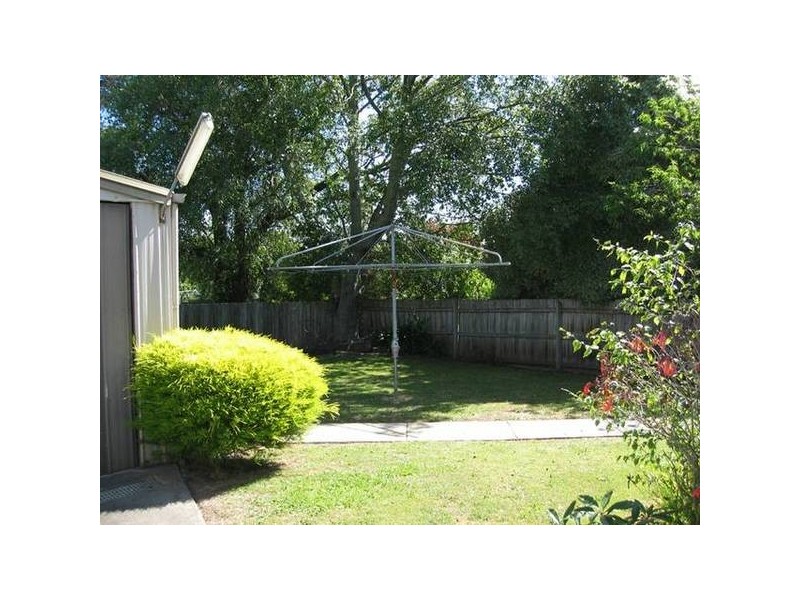 78 Church St., Drouin VIC 3818