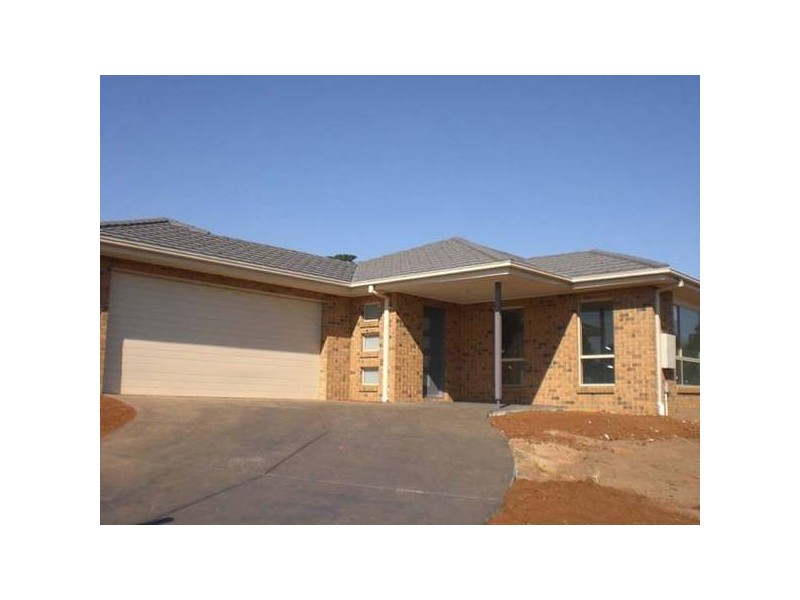 125 Grange Crescent, Warragul VIC 3820