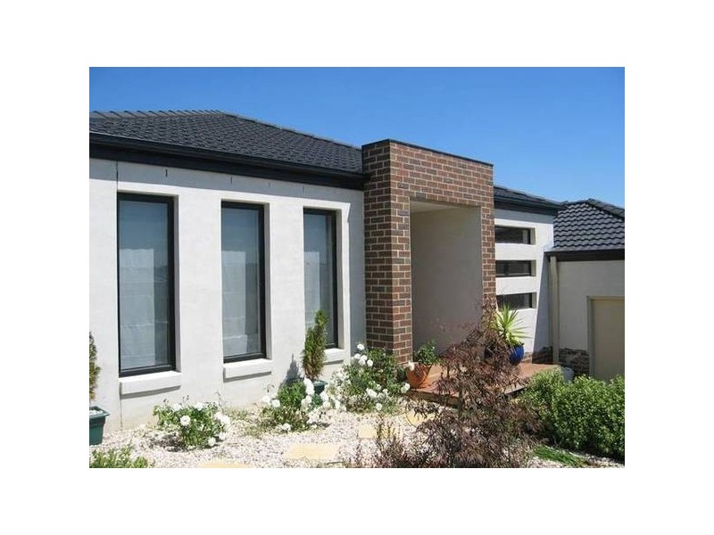 23 Claudia Crescent, Drouin VIC 3818