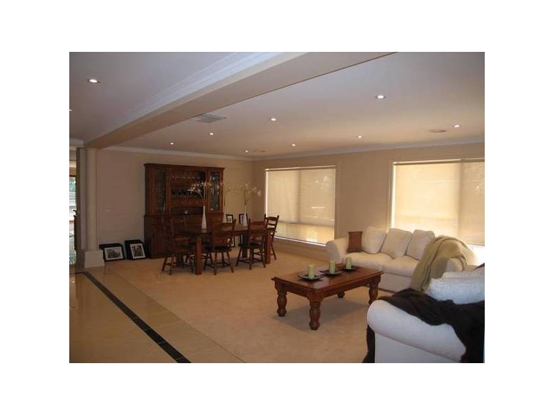 9 Baw Baw Drive, Warragul VIC 3820