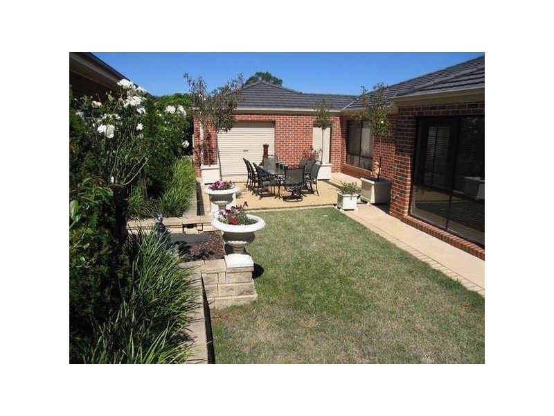 9 Baw Baw Drive, Warragul VIC 3820