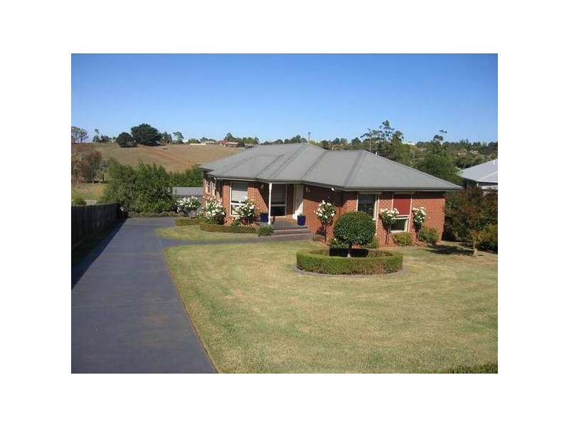 11 Cherrywood Place, Warragul VIC 3820