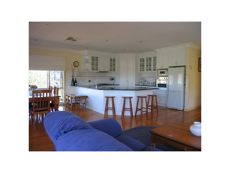 11 Cherrywood Place, Warragul VIC 3820