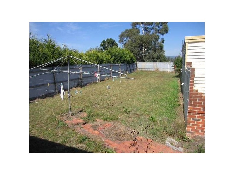 20 Pedder Street, Darnum VIC 3822