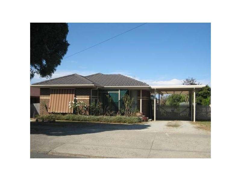 6 McLean Street, Drouin VIC 3818