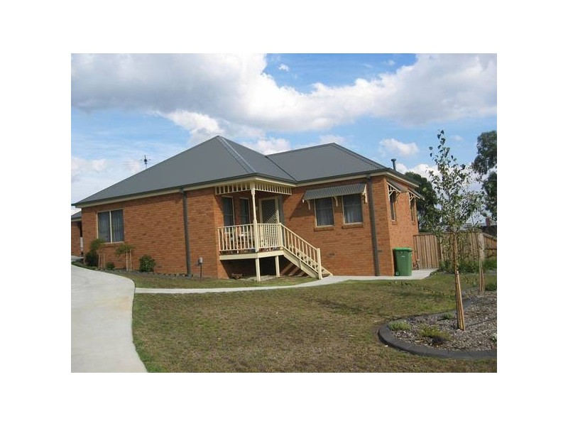 2/6 High Street, Bunyip VIC 3815