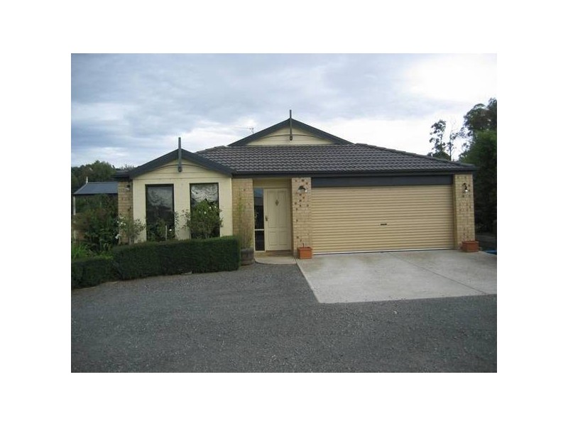 1 Nottingham Court, Drouin VIC 3818