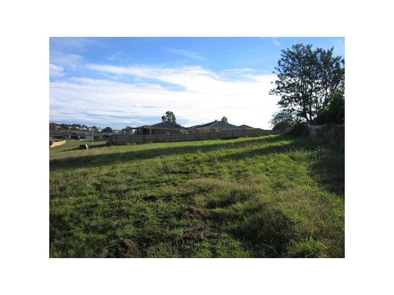 2 Sturt Place, Warragul VIC 3820
