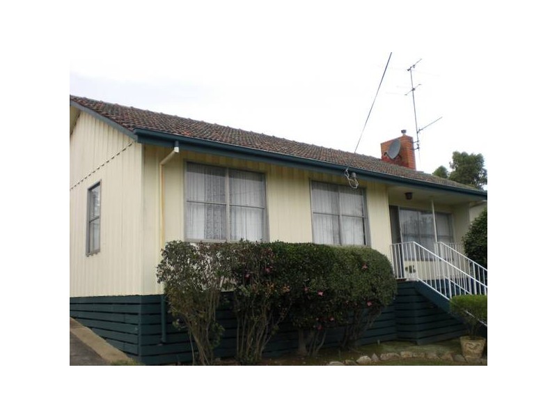 42 Burton Street, Warragul VIC 3820