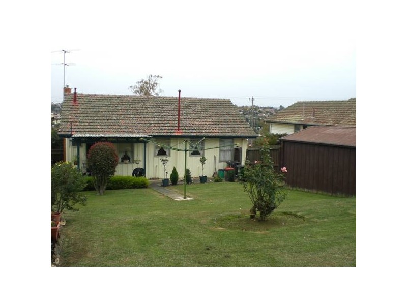 42 Burton Street, Warragul VIC 3820