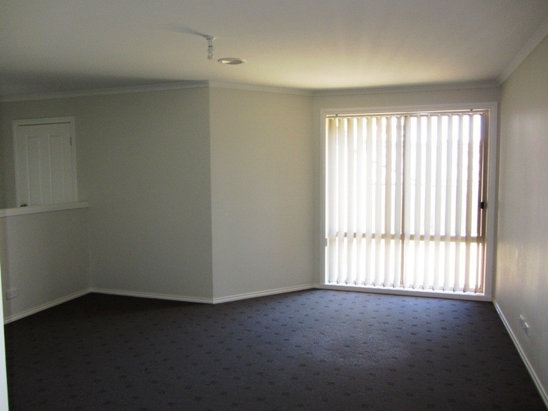 7 Davey Drive, Drouin VIC 3818