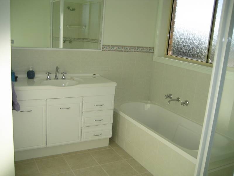 17 Cromie Drive, Warragul VIC 3820