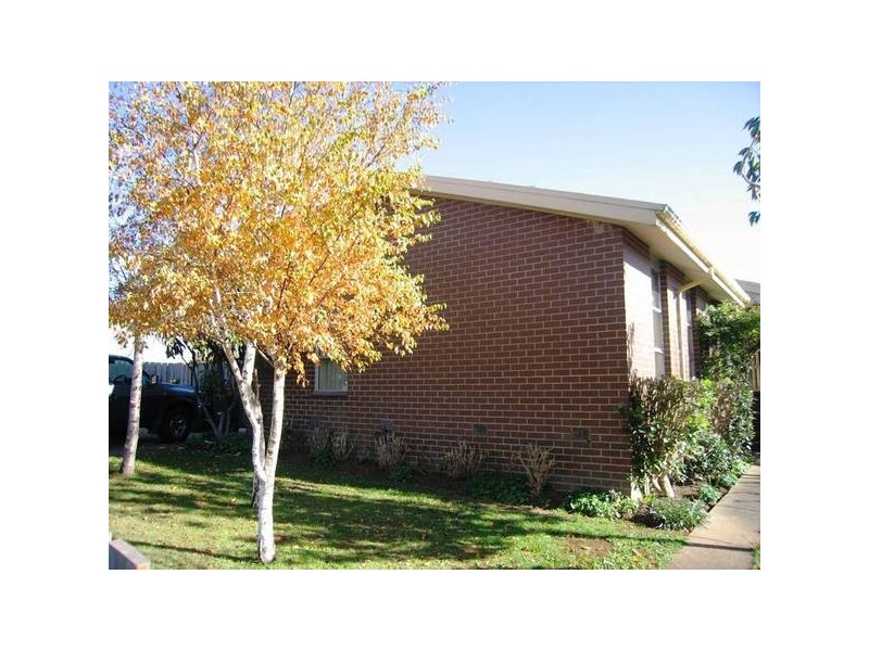 1 Lawson Crescent, Warragul VIC 3820