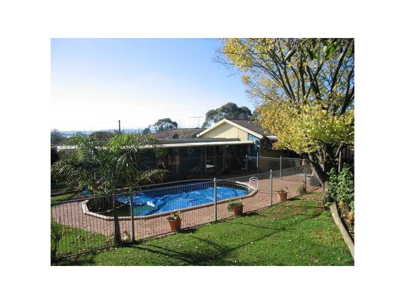 1 Lawson Crescent, Warragul VIC 3820