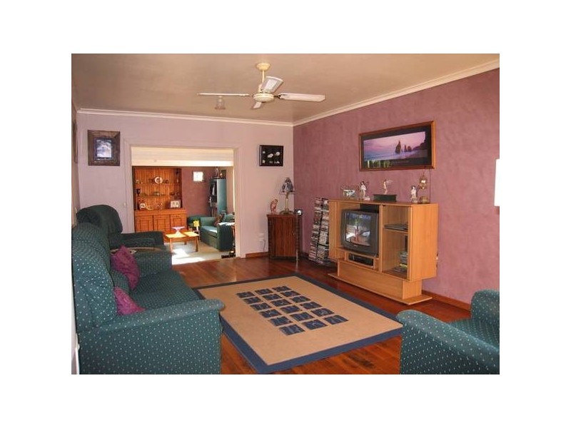 1 Lawson Crescent, Warragul VIC 3820