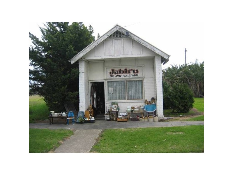 6 Flinders Road, Longwarry VIC 3816