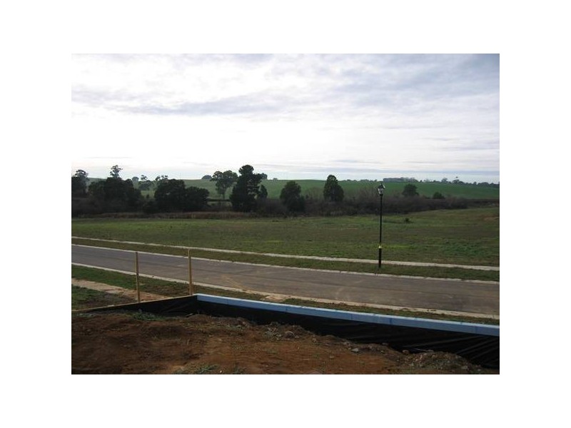 66 Grange Crescent, Warragul VIC 3820