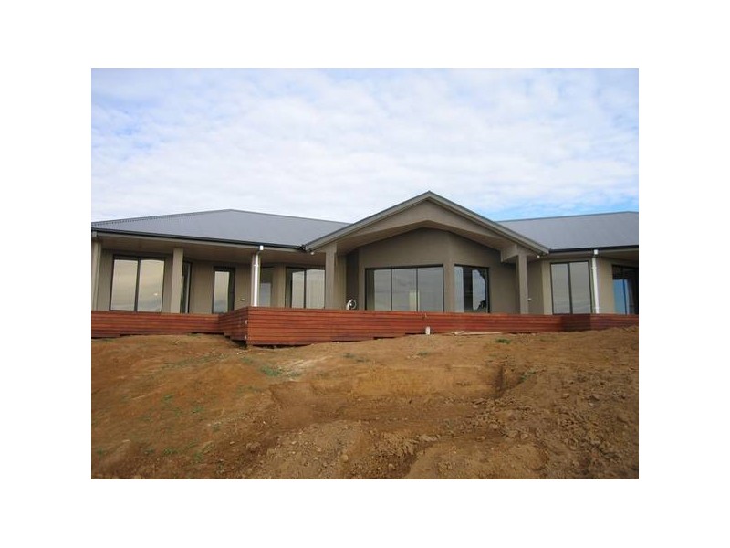 66 Grange Crescent, Warragul VIC 3820