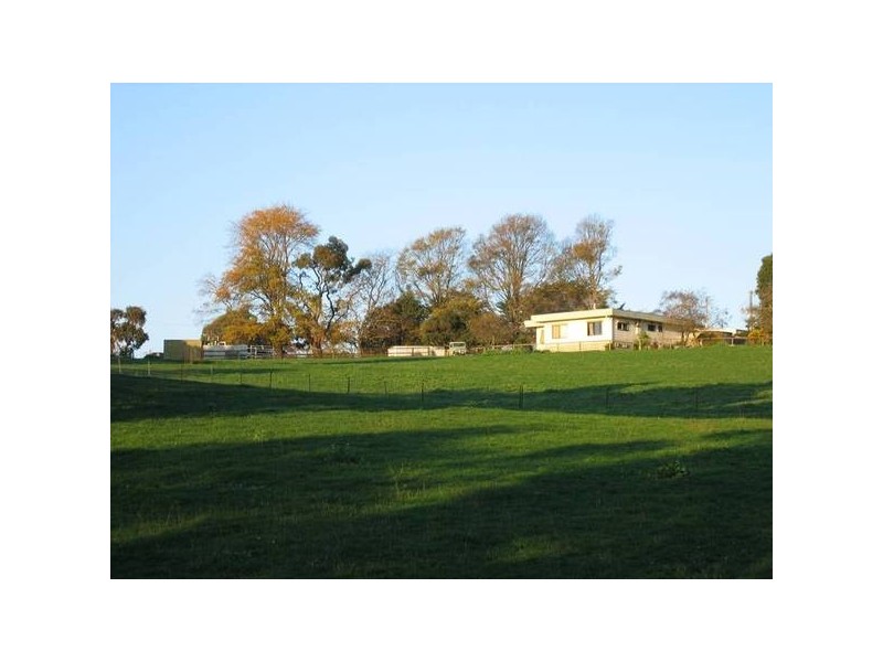 4 Community Place, Ellinbank VIC 3821