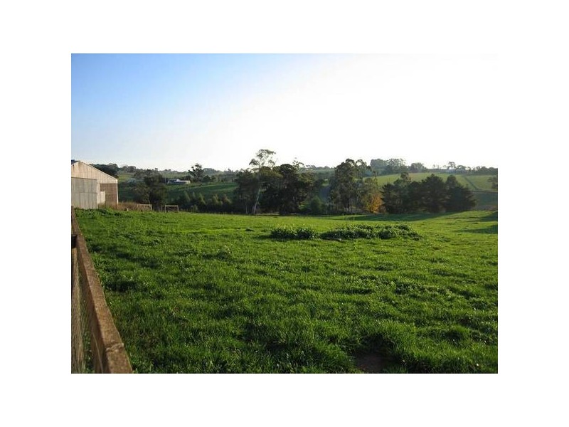 4 Community Place, Ellinbank VIC 3821