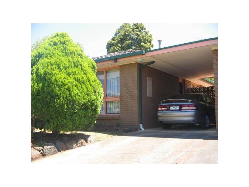 2/27 McArthur Street, Warragul VIC 3820