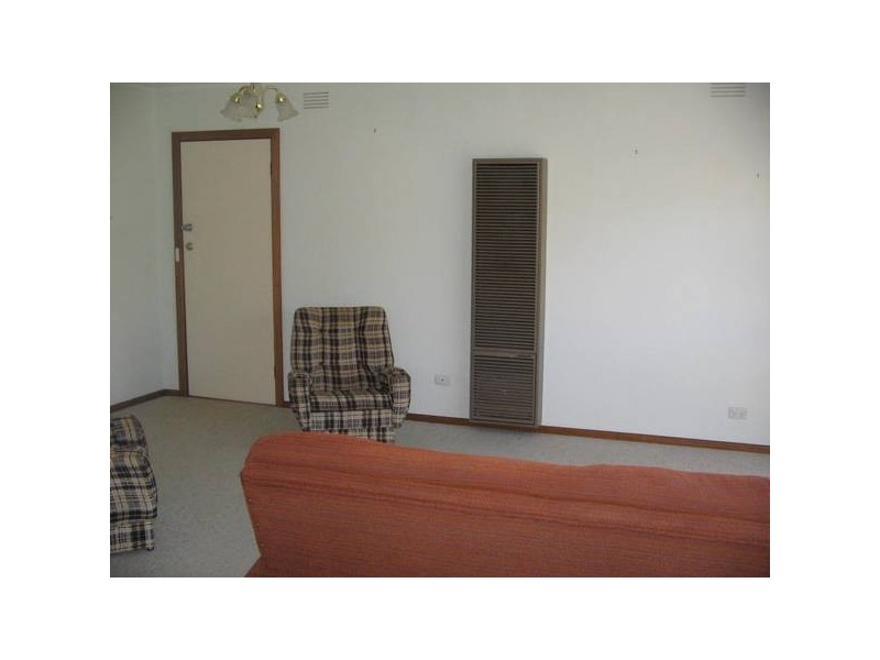 2/27 McArthur Street, Warragul VIC 3820