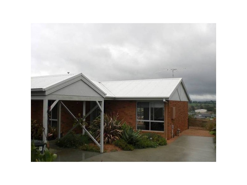2/298 Sutton Street, Warragul VIC 3820