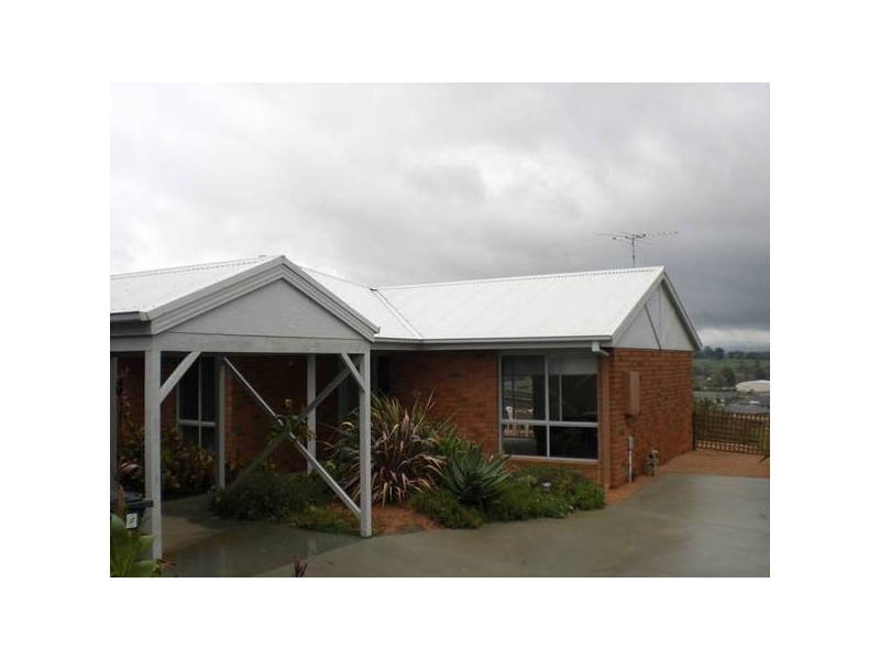 2/298 Sutton Street, Warragul VIC 3820