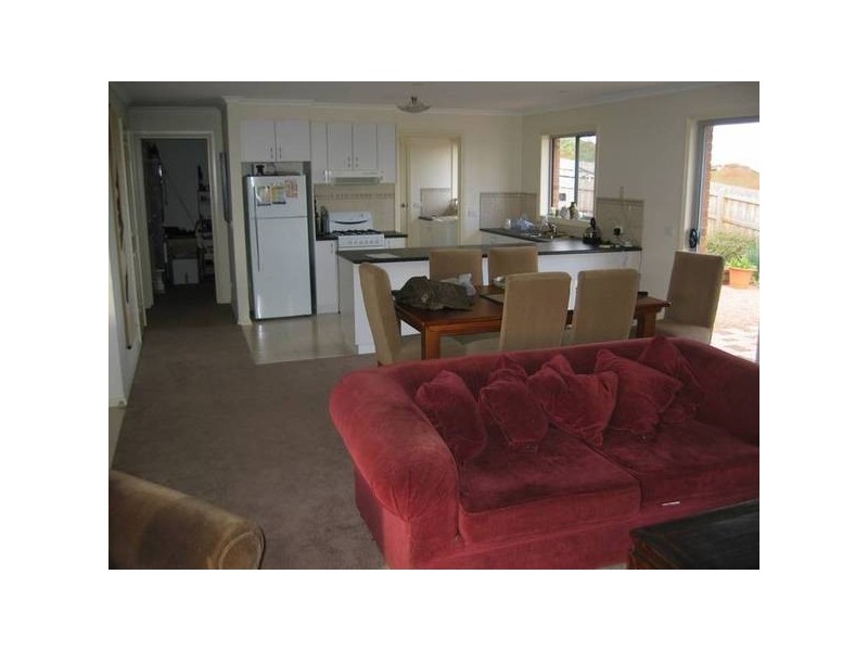 2/298 Sutton Street, Warragul VIC 3820