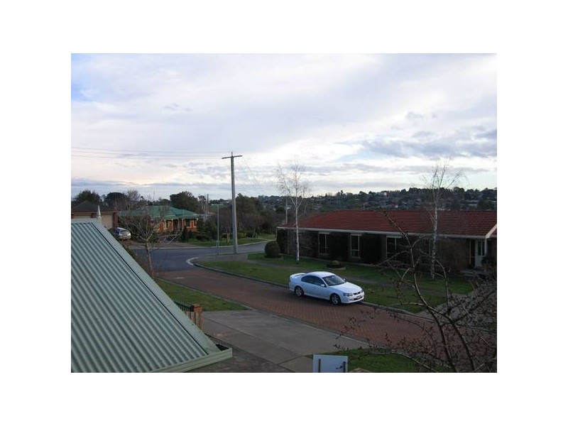 4 Page Place, Warragul VIC 3820
