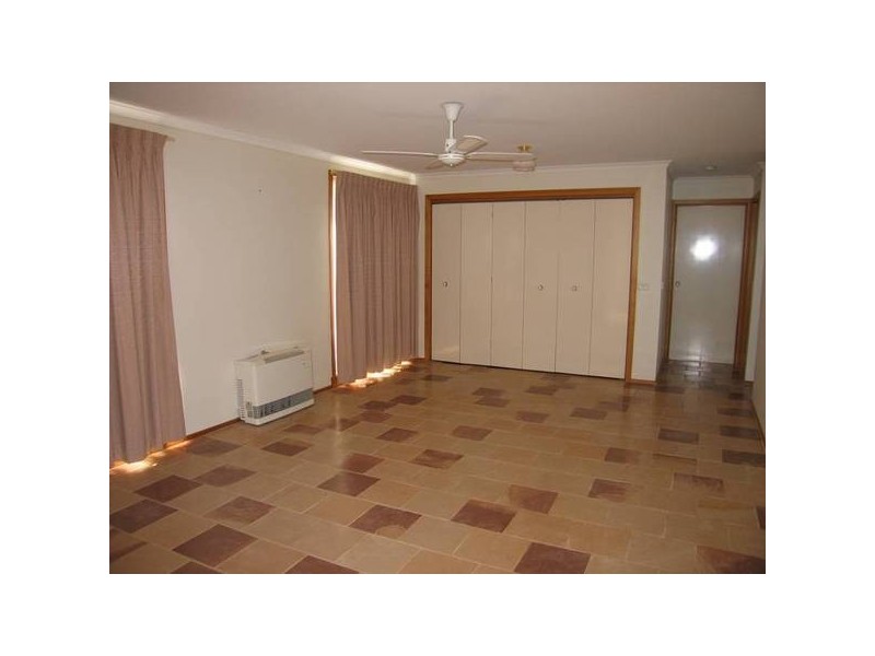 3 Rees Close, Drouin VIC 3818