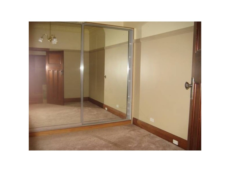 16 Young Street, Drouin VIC 3818