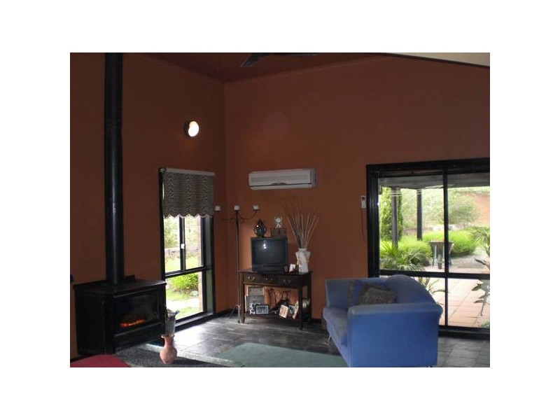 6 Dywerstead Street, Buln Buln VIC 3821