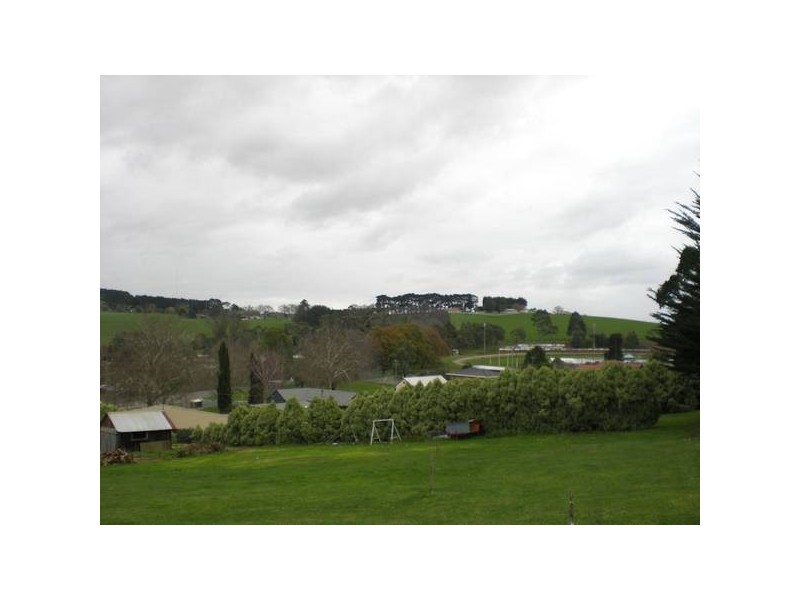 6 Dywerstead Street, Buln Buln VIC 3821