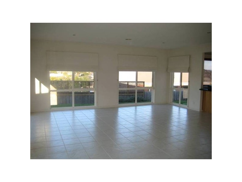 7 McMillan Drive, Warragul VIC 3820