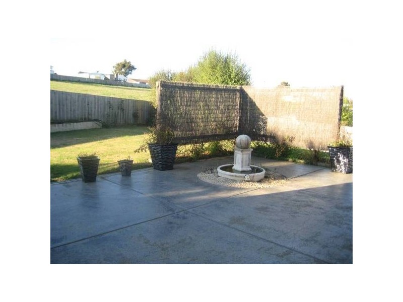 7 McMillan Drive, Warragul VIC 3820