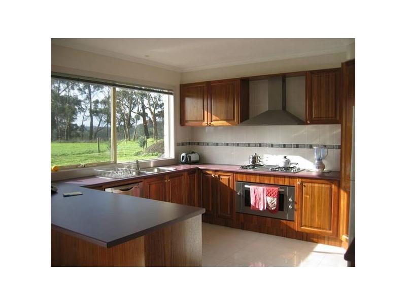 54 Brock Road, Hallora VIC 3818