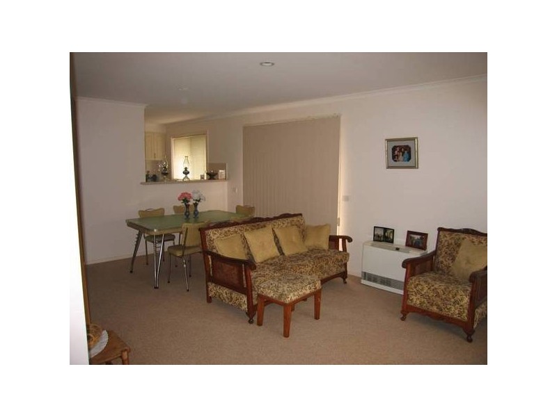 7 Hopetoun Road, Drouin VIC 3818