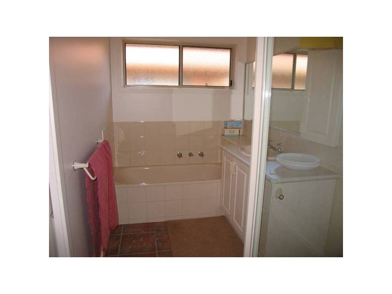 7 Hopetoun Road, Drouin VIC 3818