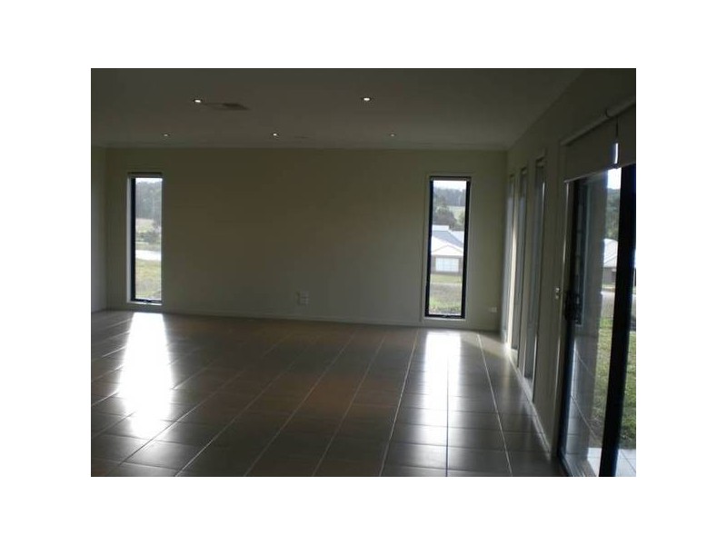 52 Jefferson Road, Garfield VIC 3814