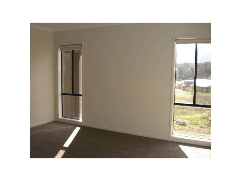 52 Jefferson Road, Garfield VIC 3814