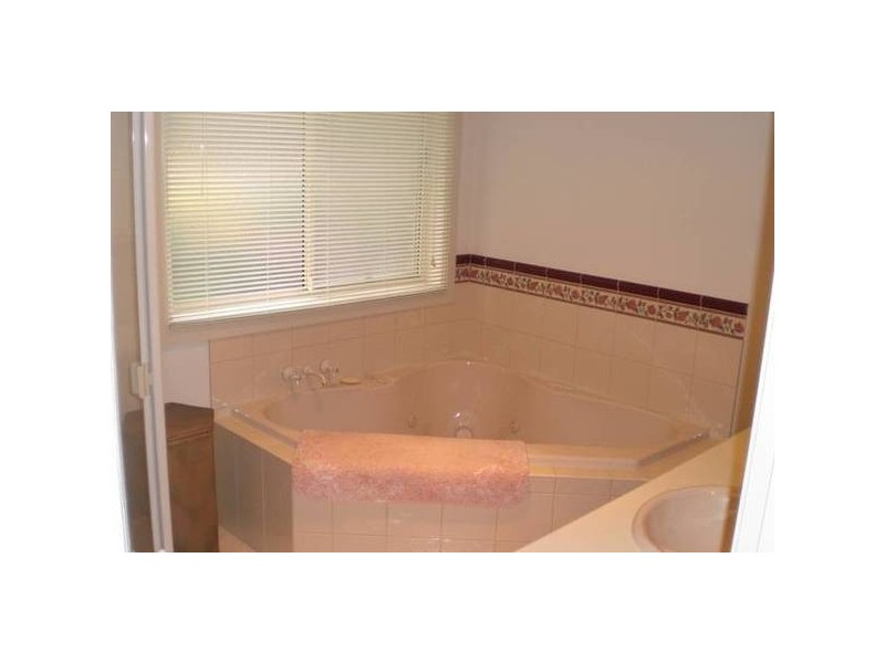 23 Camelot Court, Warragul VIC 3820