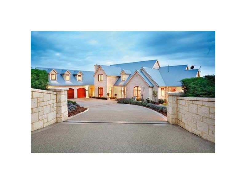 25 Middleton Road, Labertouche VIC 3816