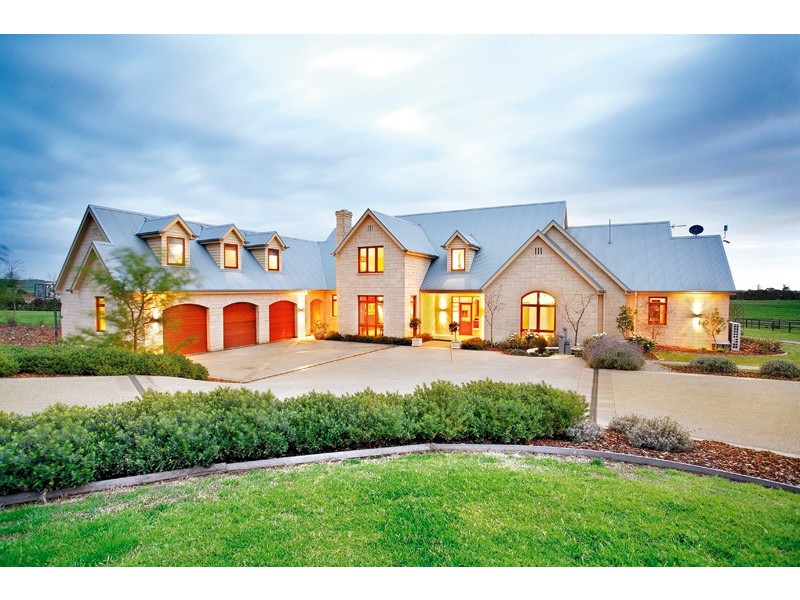 25 Middleton Road, Labertouche VIC 3816