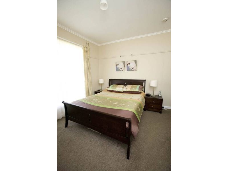 13 Dunn Street, Warragul VIC 3820